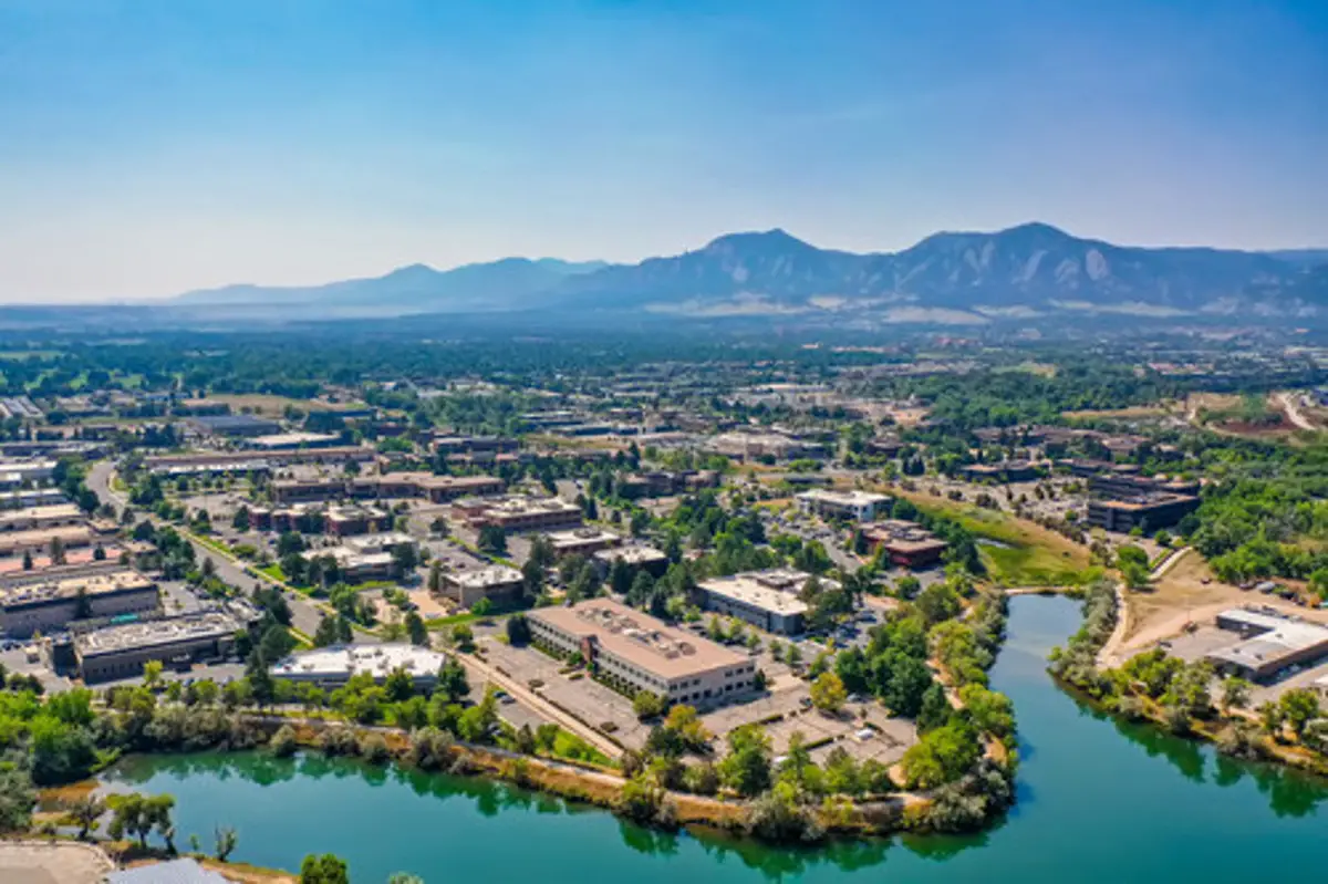 JLL closes sale of Flatiron Park in Boulder, Colorado