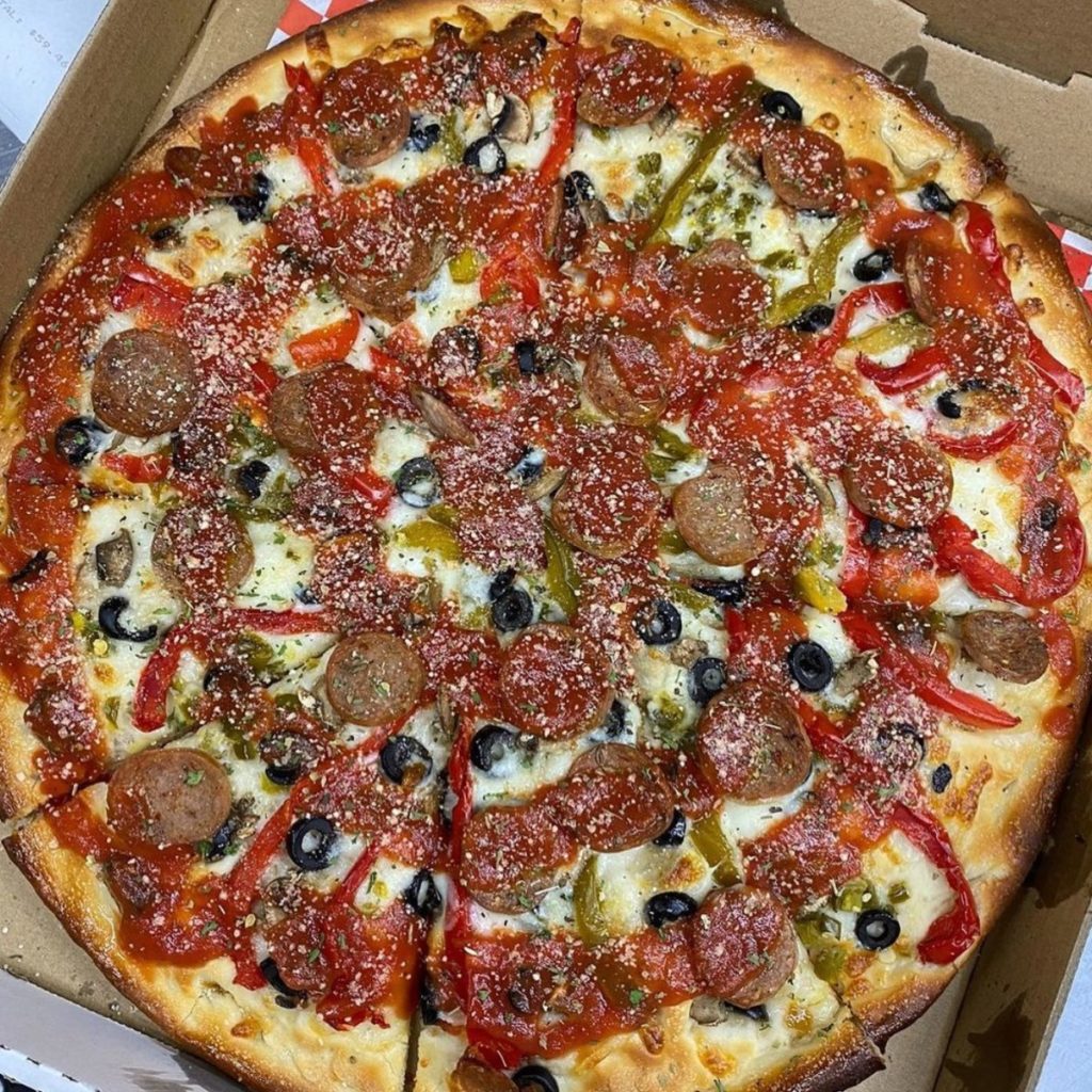 An Edgewater pizza