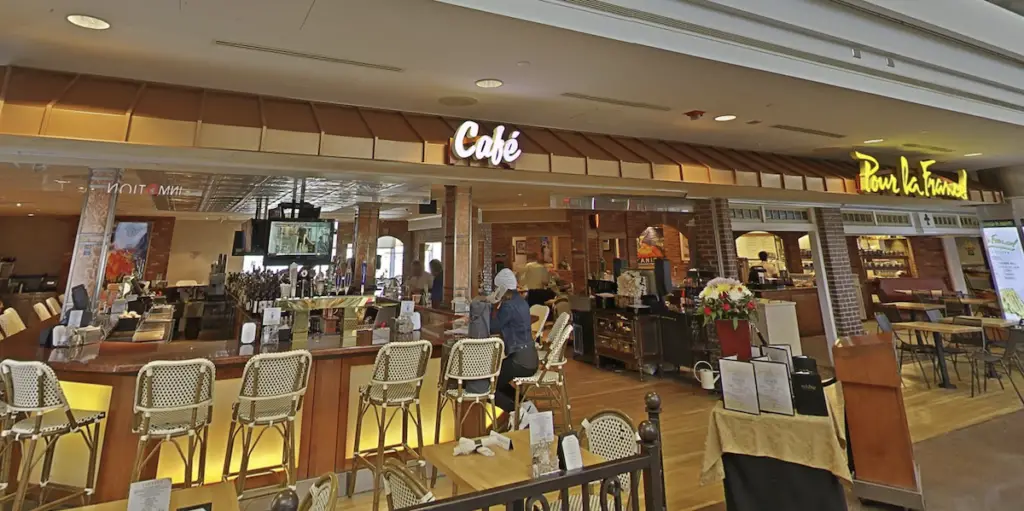 Airport Cafe Pour La France Opening Second DEN Spot